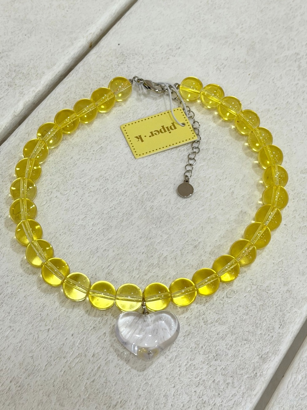 🦋Piper K
Piper K Stunning Yellow
Beaded Glass Necklace & Heart - Picture 2 of 6